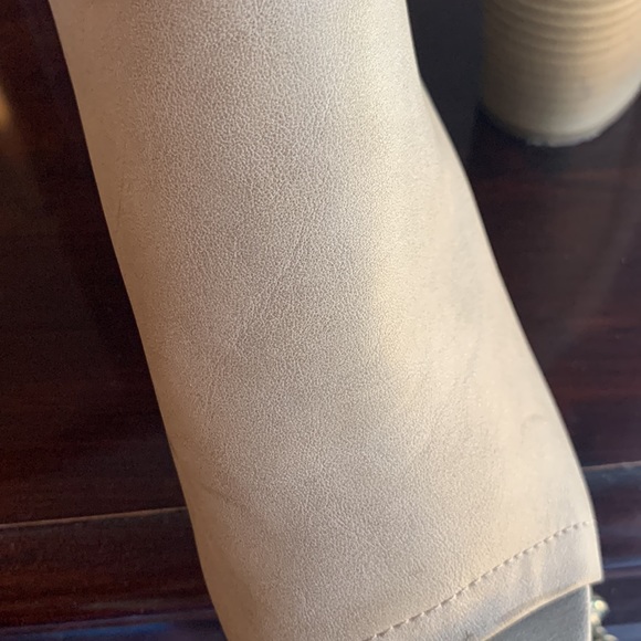 Madden Girl Off-White ankle boots - Picture 7 of 9